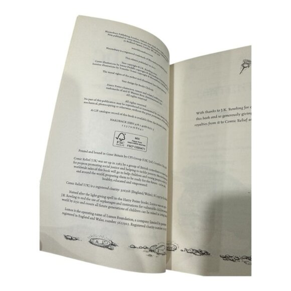 Fantastic Beasts and Where to Find Them Book J K Rowling Hardcover - Picture 5 of 7